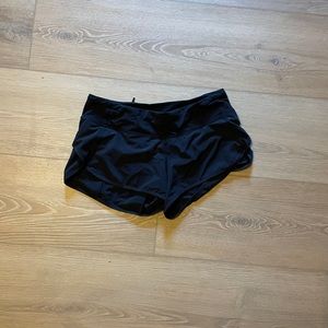 Black lulu speed shorts